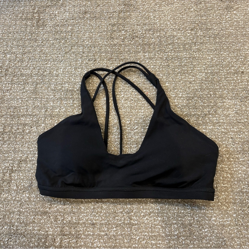 Lululemon Nulu Strappy Scoop Neck Bra